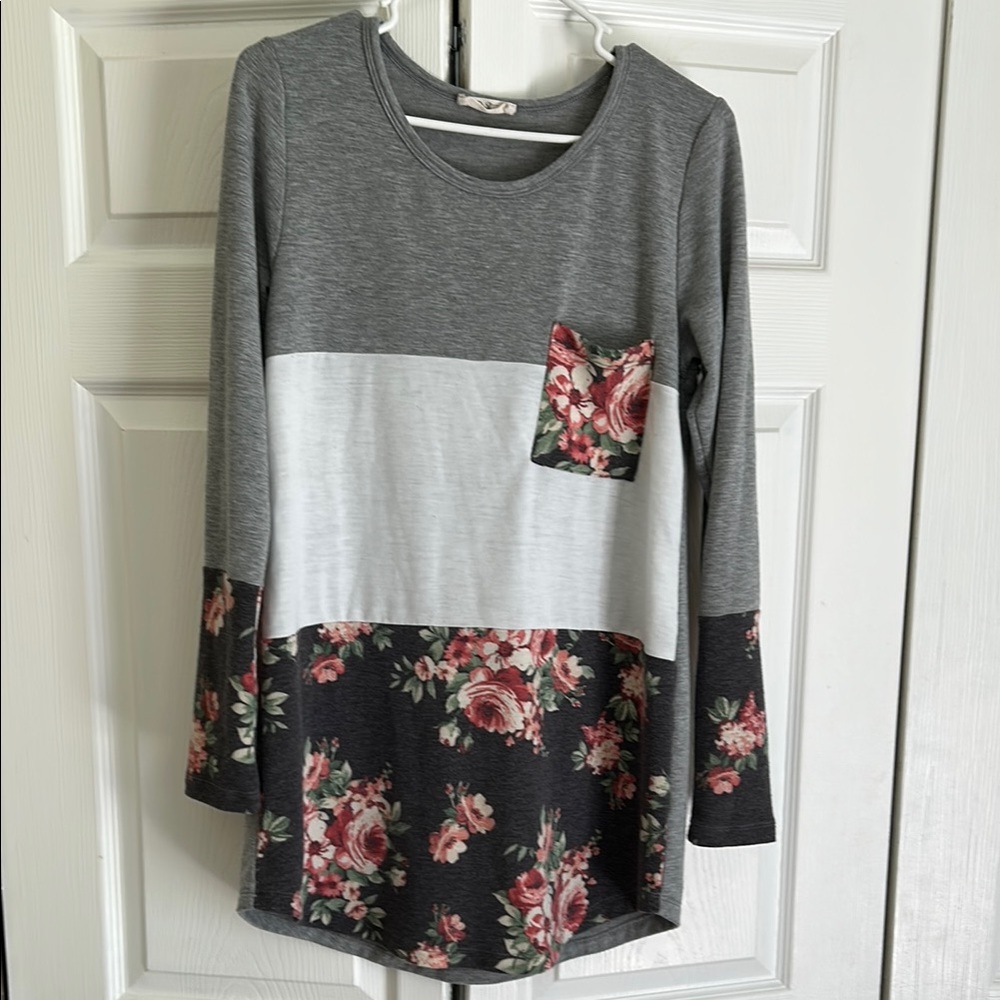 Floral Patchwork Long Sleeve Top - Gray and Black